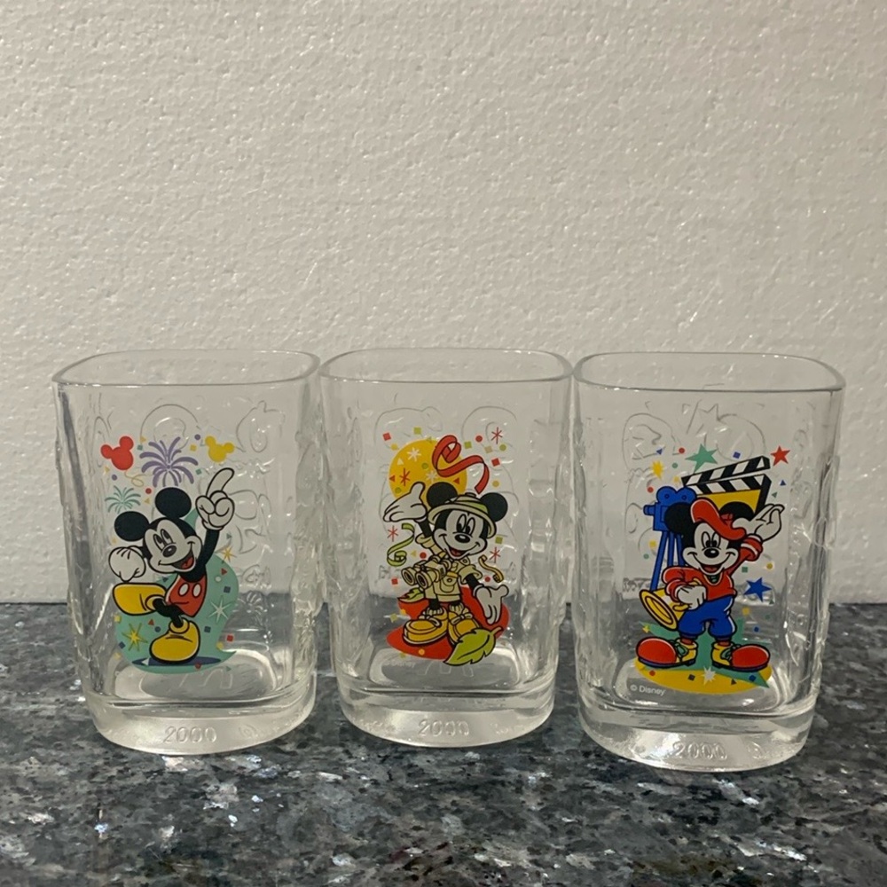 mcdonald’s x disney cup set